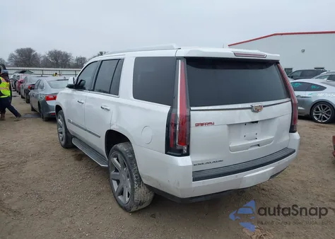 2018 Cadillac Escalade Luxury z USA, uszkodzony, nr VIN 1GYS4BKJ4JR357011